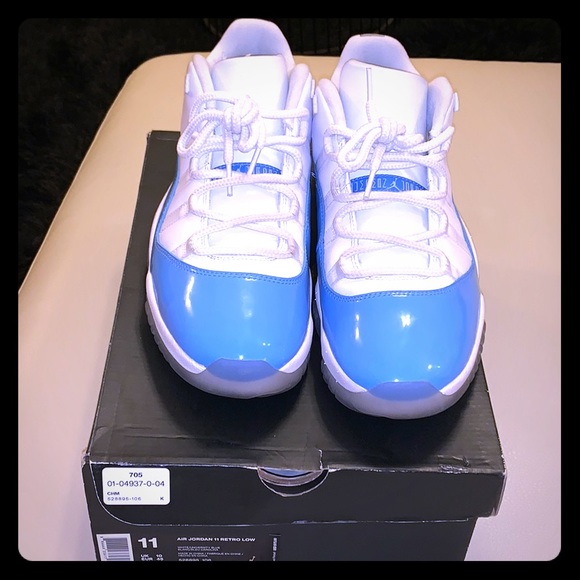 Jordan 11s with box - Picture 1 of 3